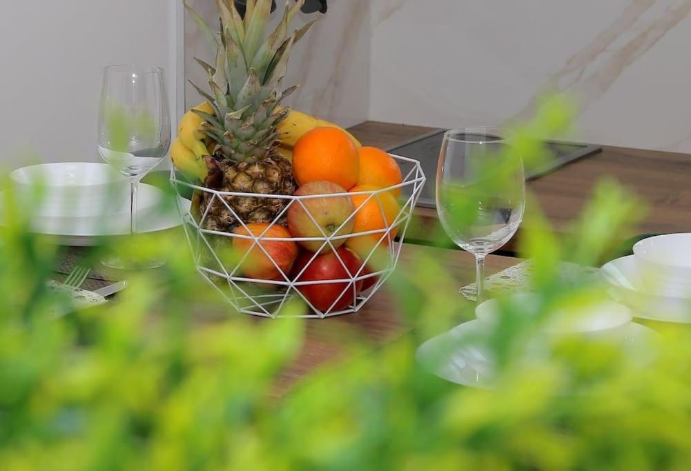 Studio Apartman Karlita สลาโน ภายนอก รูปภาพ